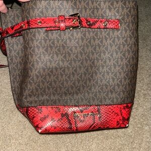 Michael Kors Emilia Drawstring Bucket Bag